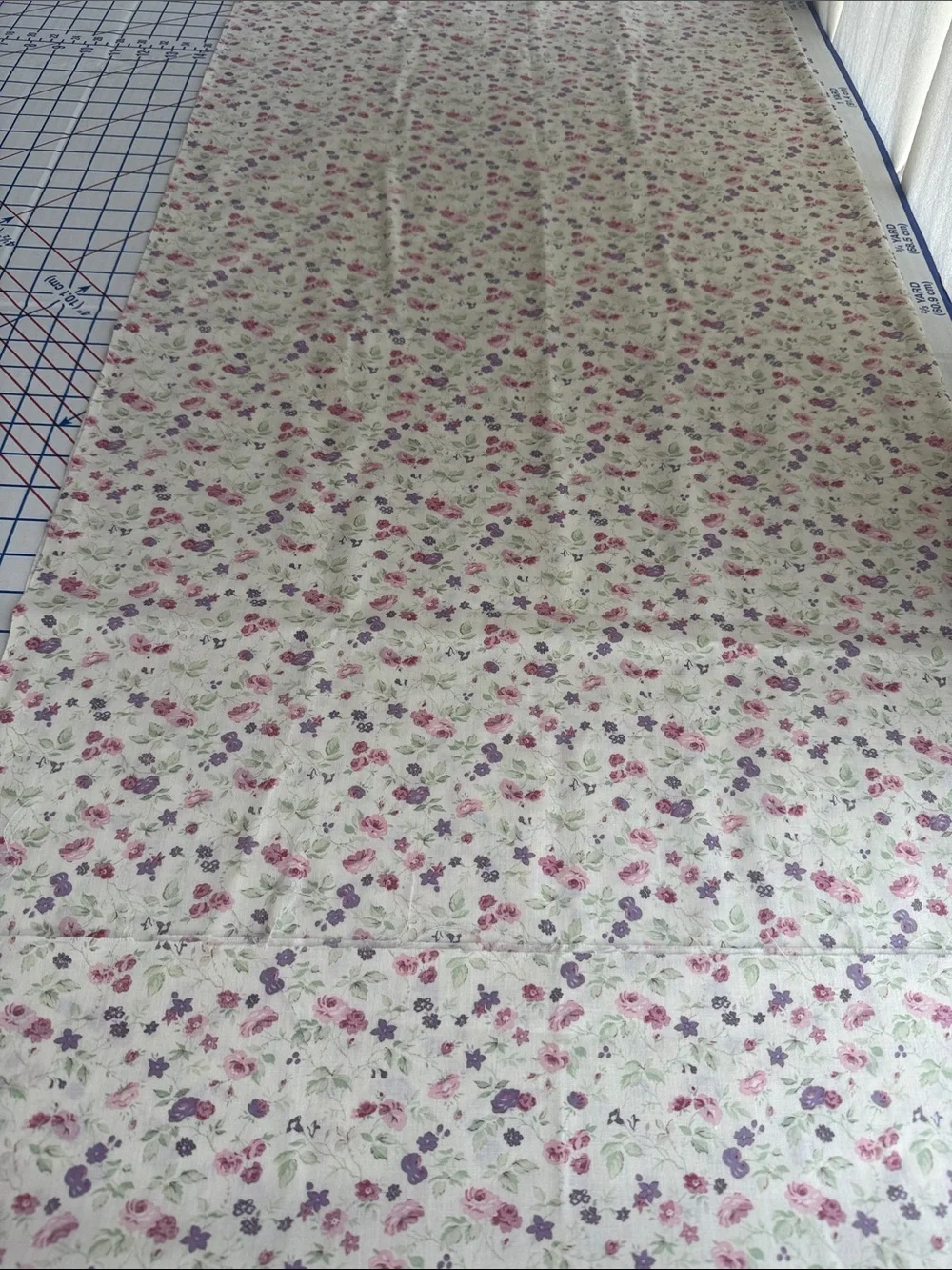 Vintage 90s Floral Fabric 1 3/4+ Yds x 44 Pink Purple Roses Lightweight